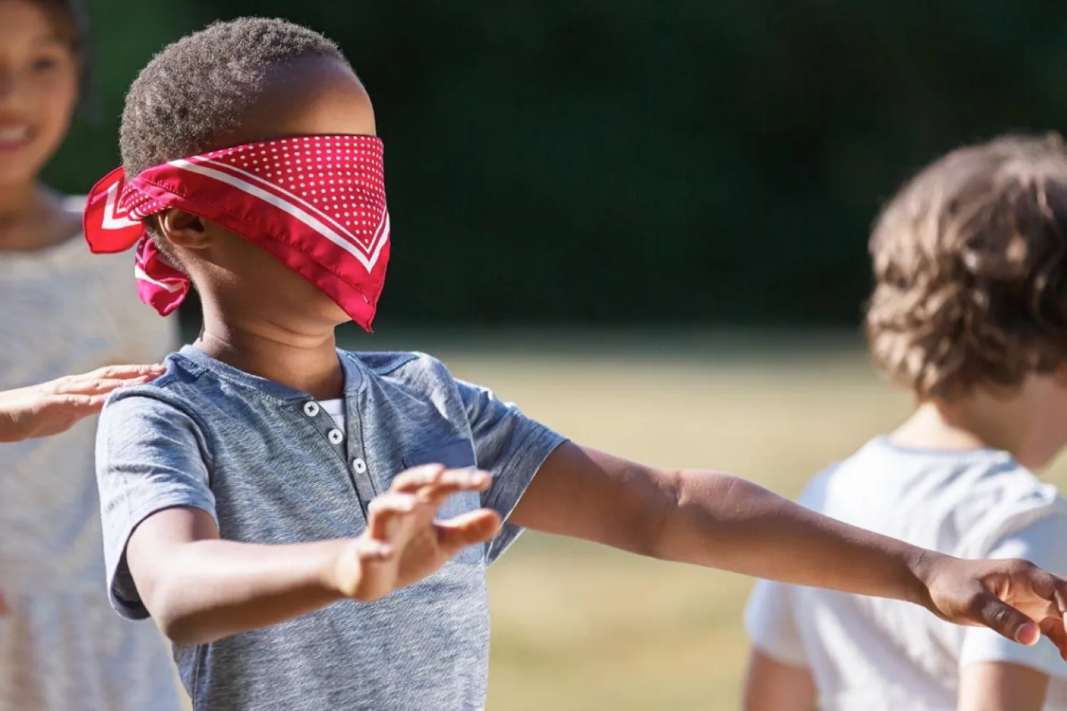 Blindfolded Exploring